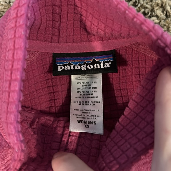 Patagonia R1 jacket - Picture 2 of 3